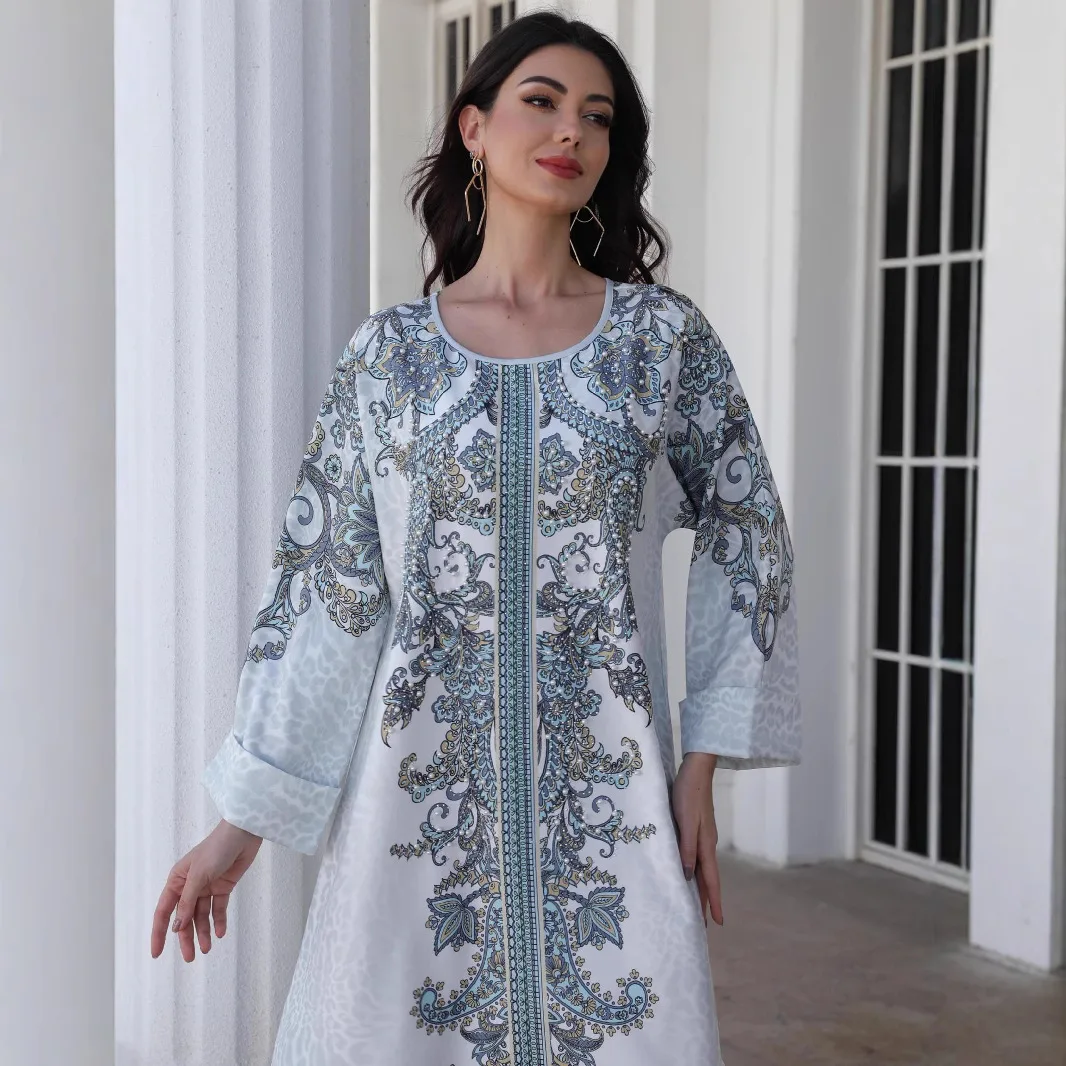 Abaya moyen-orient Robe dubaï Robe musulmane transfrontalière perlée col rond imprimé diamant chaud Robe Cw33200