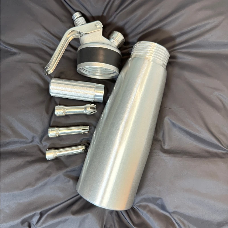 500ml Cream Gun Stainless Steel Cream Foamer Stainless Steel Cream Inlaid Vase Nitrogen Siphon Bottle Reusable  Baking