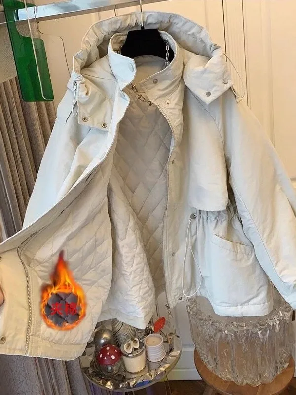 

Утепленная хлопковая куртка с капюшоном, женская, весенняя, новая модель, большие размеры, стройнящий дизайн, верхняя одежда для повседневной носки, с длинными рукавами