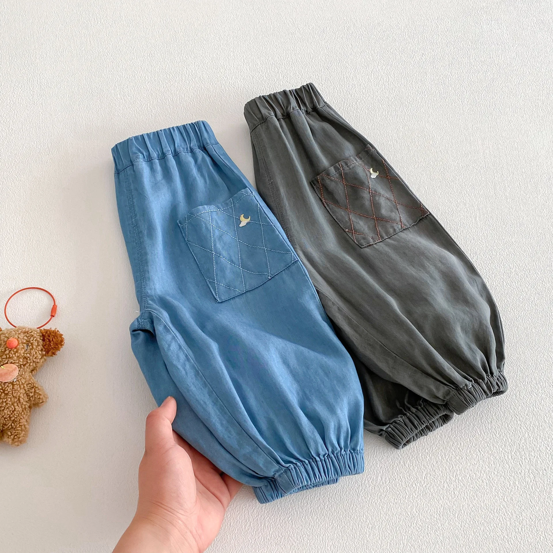 Children's Fashion Jeans 2026 New Spring Baby Embroidered Cartoon Leg Tights Boys' Korean Edition Spring Pants