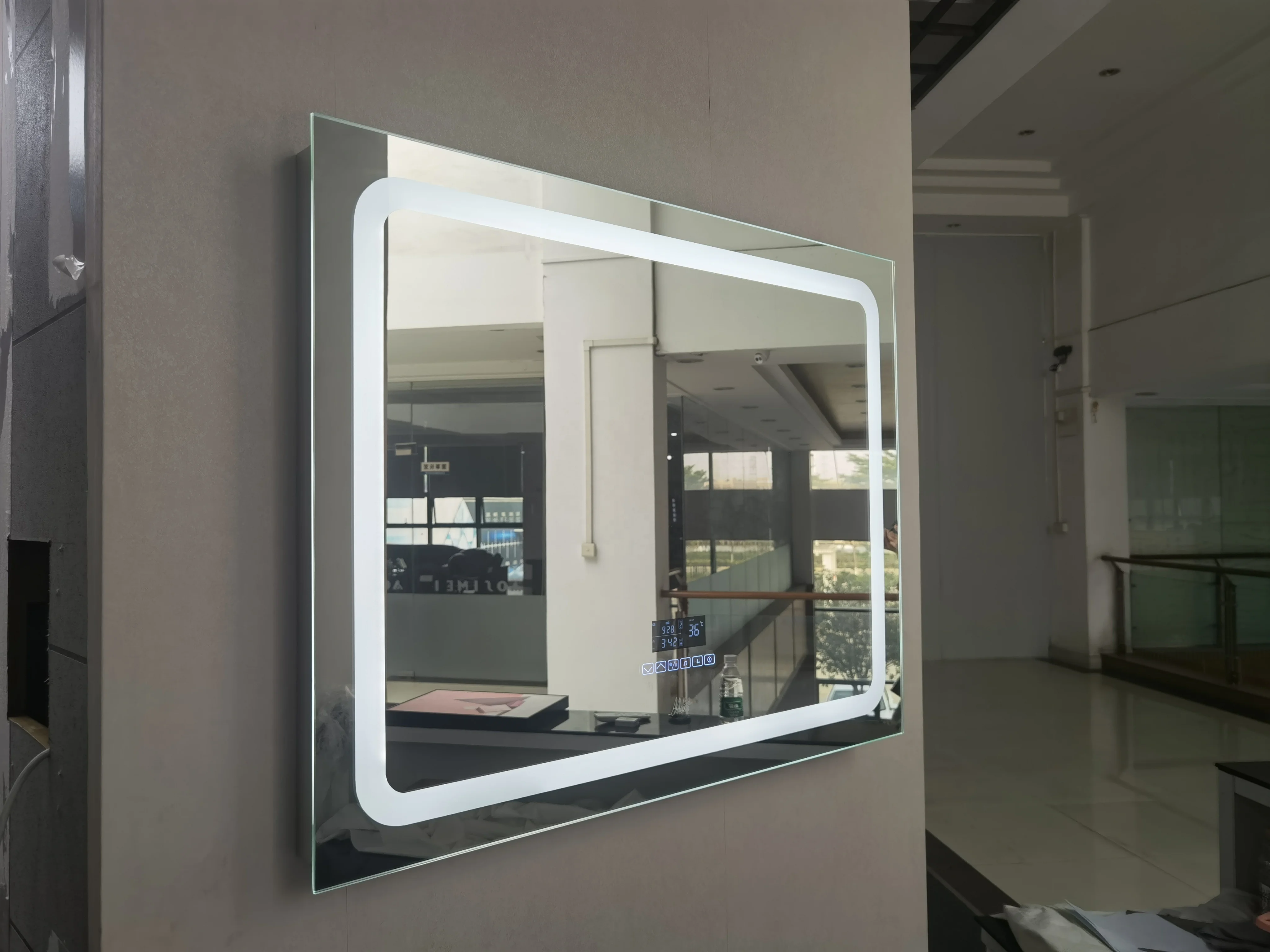 Espelhos de banho do espelho esperto retangulares com espelho inteligente do diodo emissor de luz da tela