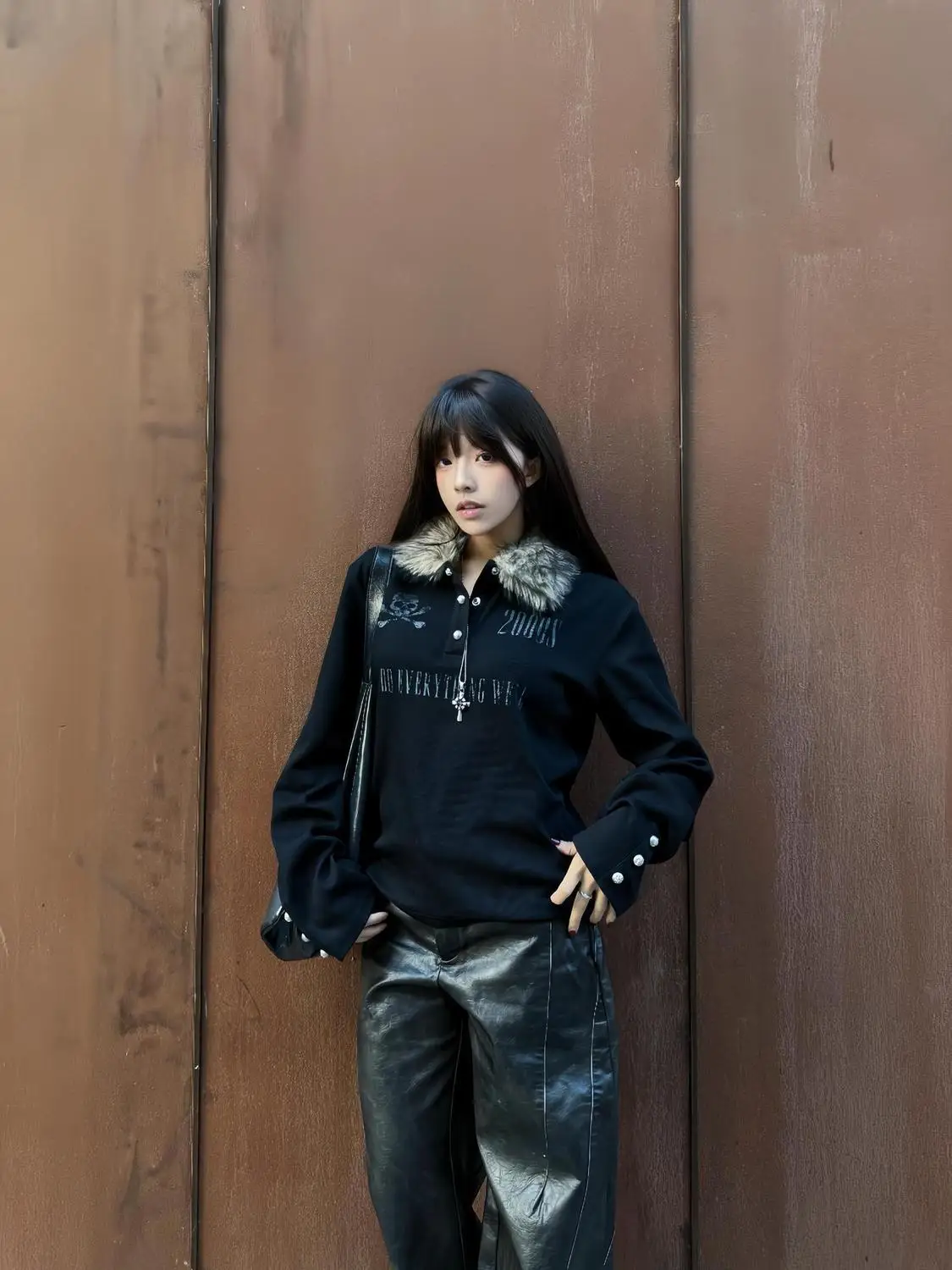 

Onalippa Fur Collar Temperament Black T-shirt Spring Autumn 2026 Sweet Cool Printed Casual Versatile Thin Hoodie Street Top