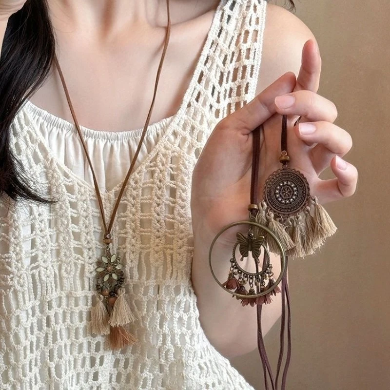 Meilad Accessoires Herbst Ethnische Chinesische Zen-Halskette Retro-Accessoires Quasten-Langanhänger Vielseitiger Halsschmuck Geschenk für Frauen