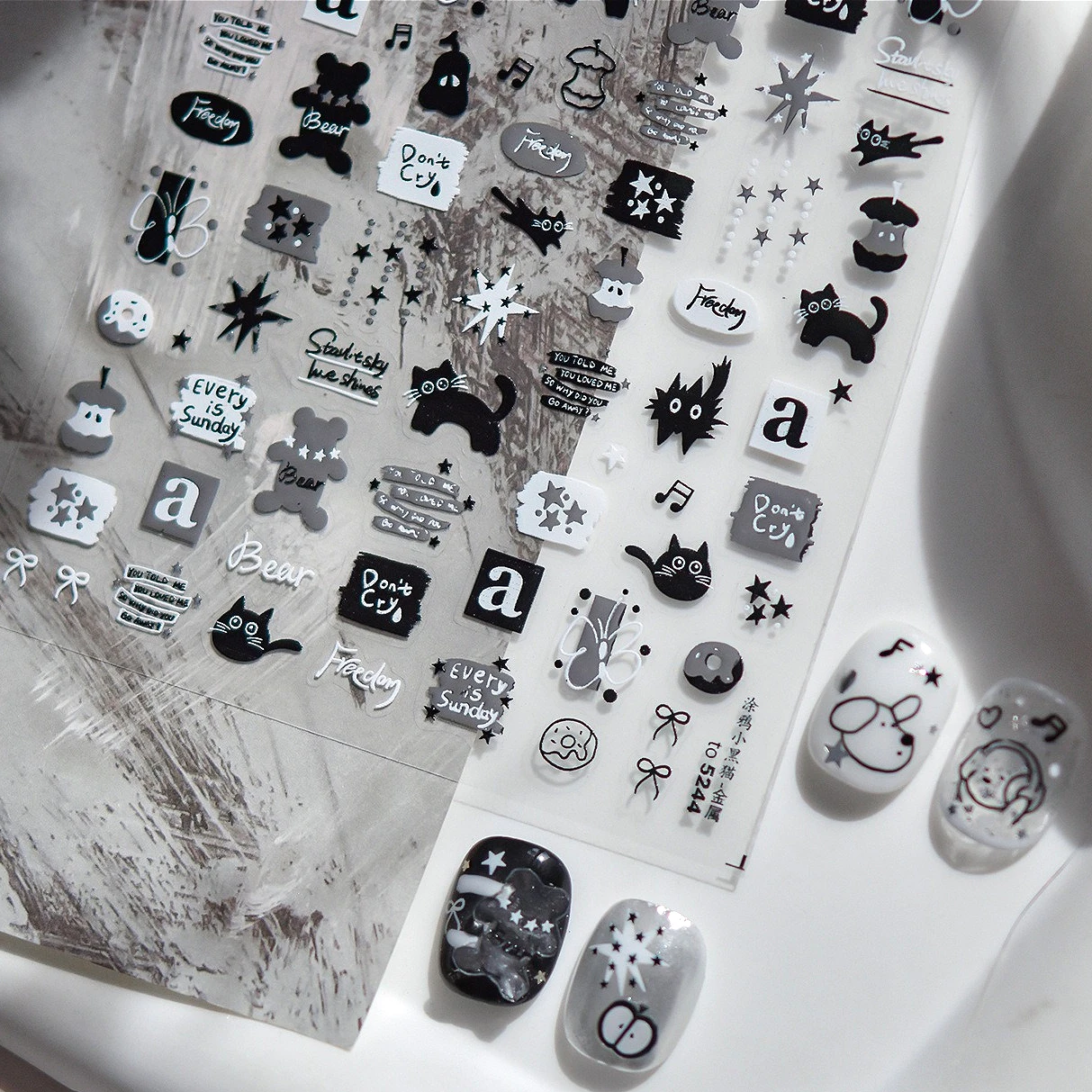 

Black Cat Dog Bear Apple Star Musical Note Love Heart Flower Graffiti Line Cow Duck Cake Bowknot Cloud Nail Art Stickers Decals