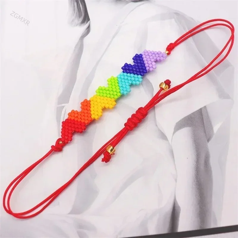 سوار حبة الأرز التدرج اللون القلب أنثى قوس قزح الهندسة تصميم اللؤلؤ الحياكة اليدوية بوهيميا سوار مطرز الموضة