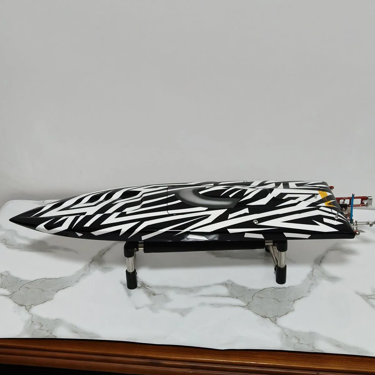 94.5cm RC Speed ​​Boat Made of Carbon Fiber Remote Control Boat Lightweight Design RC Schiffe Model Ship Toy