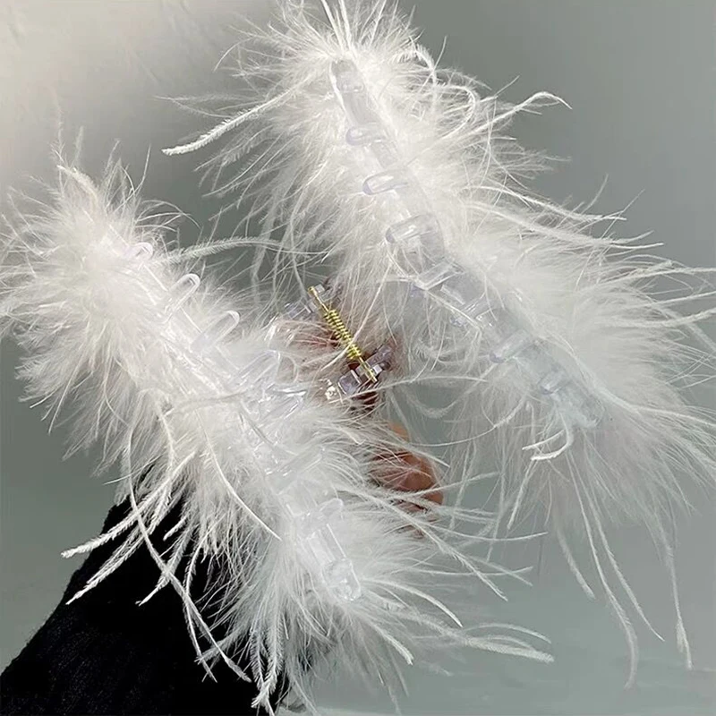Eleganckie strusie pióra spinki do włosów kobiety duże czarne białe futrzane spinki do włosów pazur urocze nakrycia głowy kucyk rekin akcesoria klips