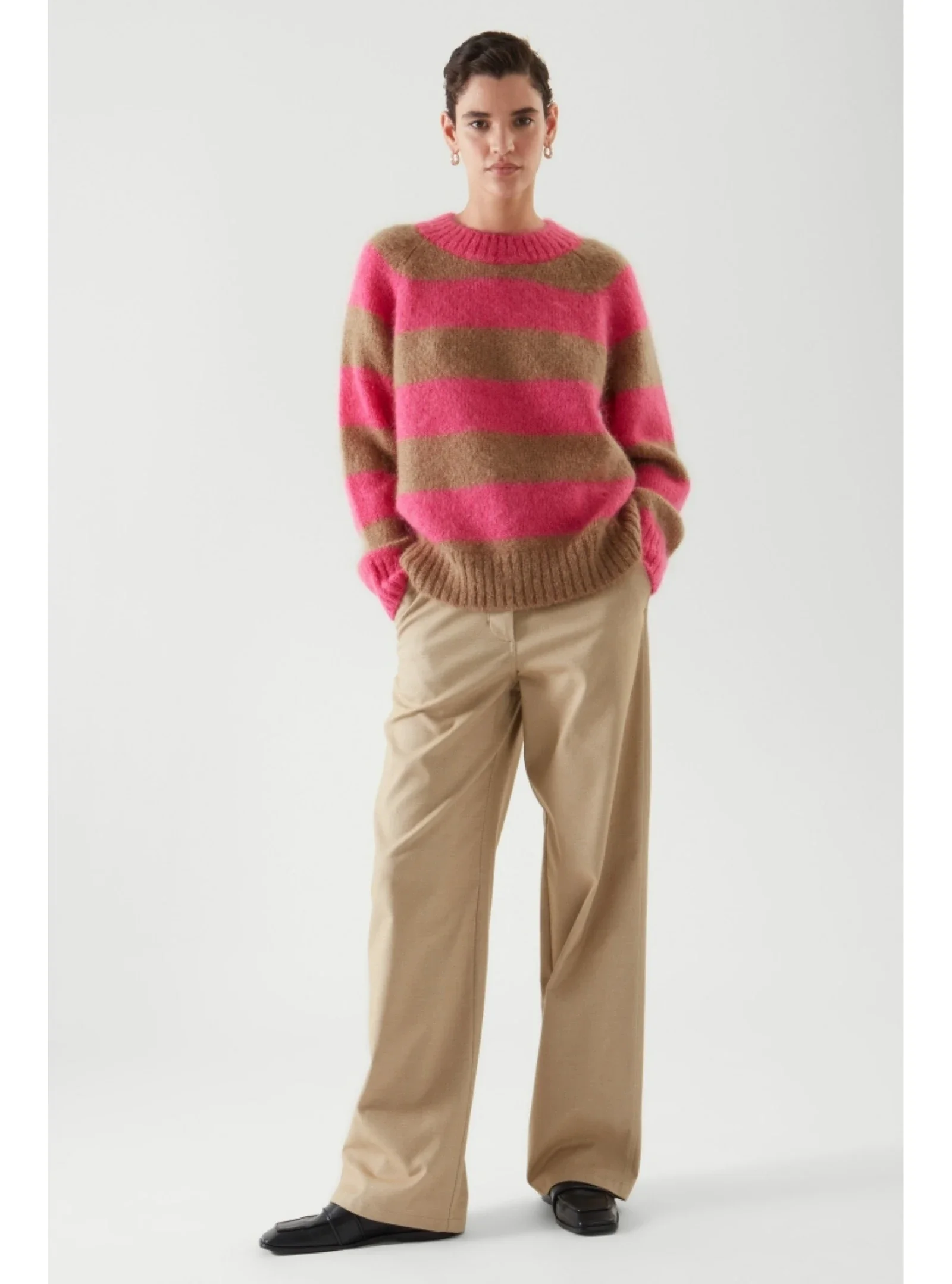 

XIMIAN APPAREL 2026 YAZHIMEI winter new style of Ladies' Casual Standard striped round-neck sweater