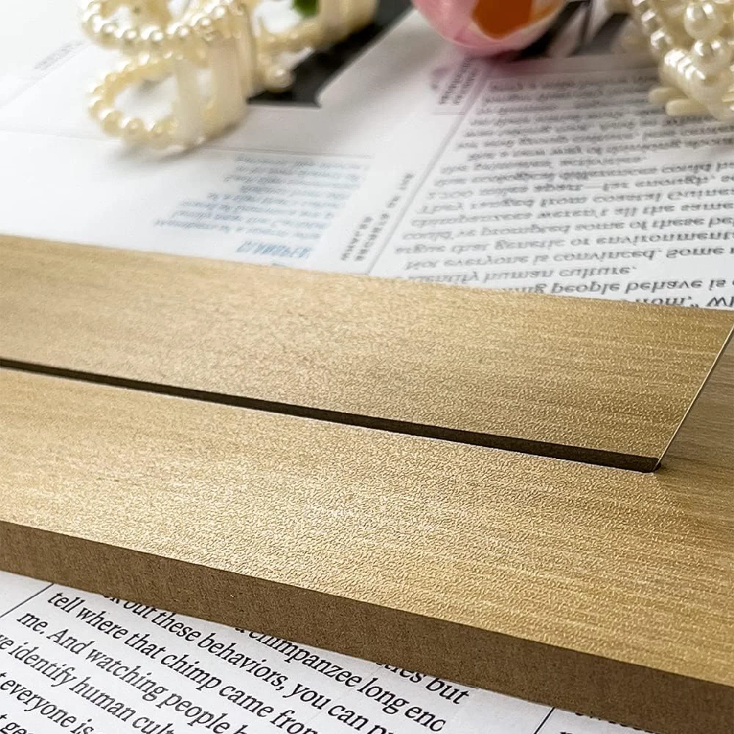 Cloud Shape Irregular Mirror, Acrylic Mirror with Wood Stand, Wall- Frameless Makeup Mirror(Cloud)