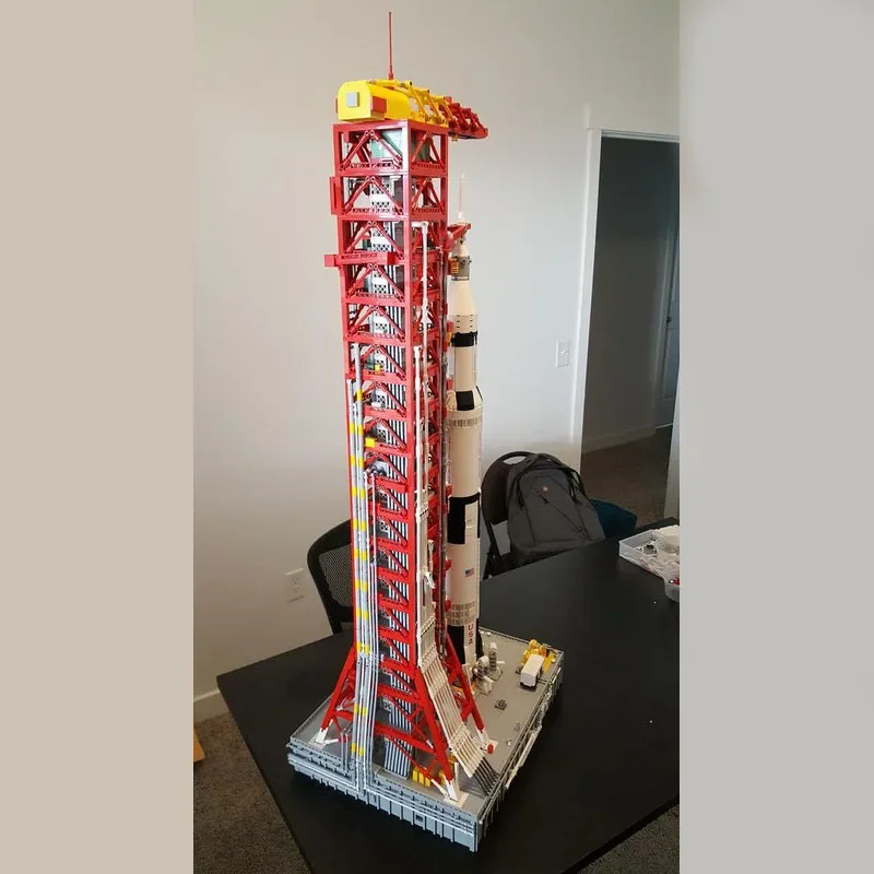 10214pcs MOC AstroMajesty Apollo 11 Lancering Navelstreng Toren Enorme Gedetailleerde Bouwen Bouwstenen Collector Display Gift