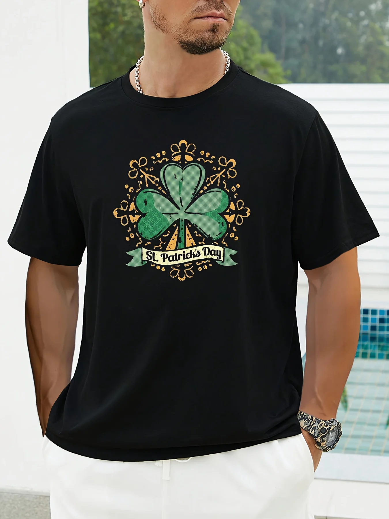 

Men's St. Patrick's Day Shamrock Print T-Shirt - 180g 100% Cotton Black Tee with Golden & Green Clover Design, Regular Fit Casua