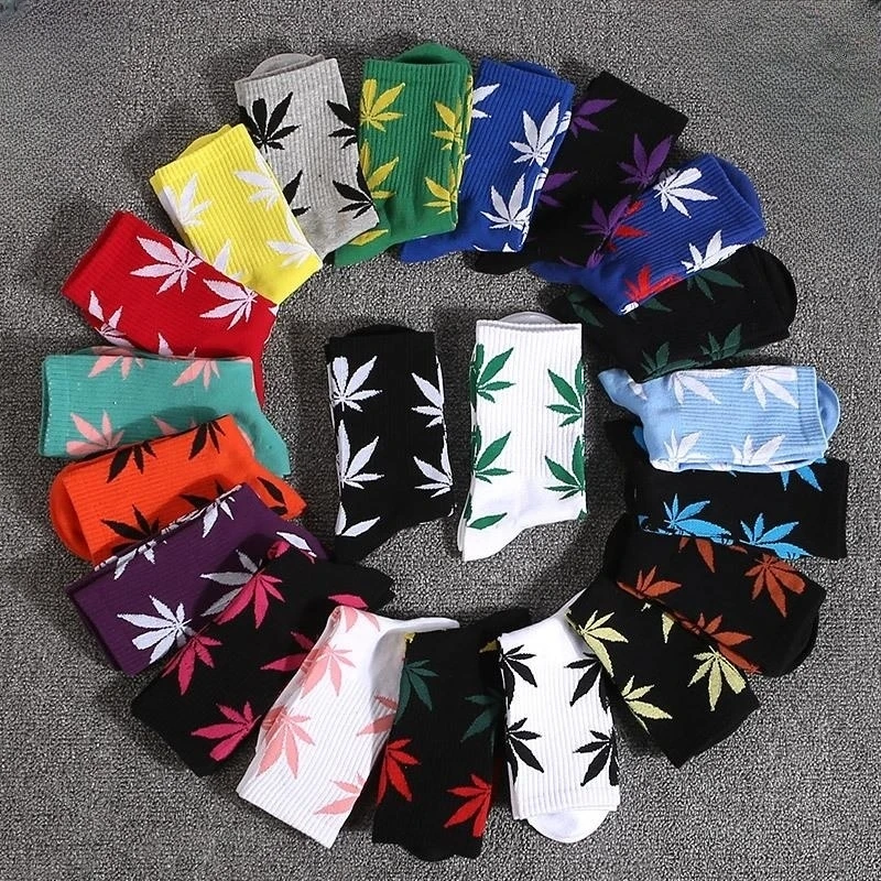 5 Pairs of Popular Maple Leaf Harajuku Street Skateboarding Basketball Couple Socks