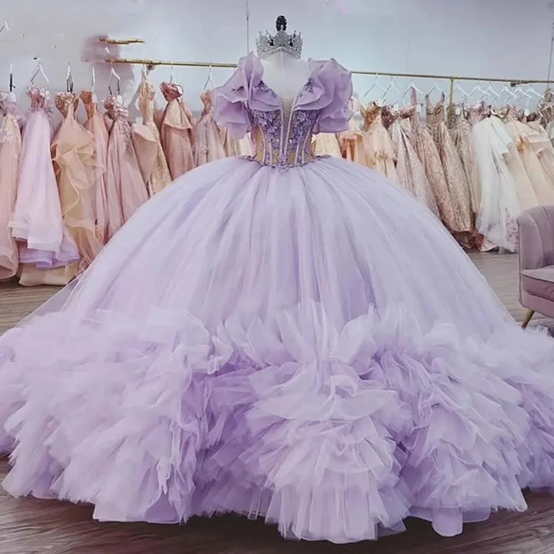 

Очаровательные лавандовые платья Золушки для девочек Quinceanera, тюлевая юбка с цветочной аппликацией и рюшами, женская юбка для выпускного вечера, дня рождения 15, по индивидуальному заказу
