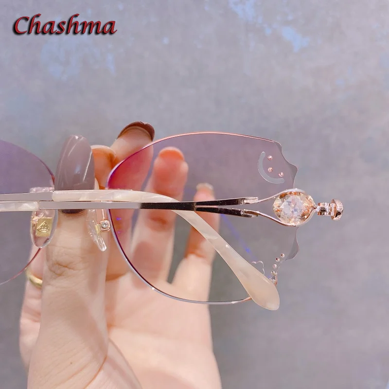 Chashma Lady luksusowe okulary przezroczyste kolorowe soczewki rama tytanowa kobiety Rhinestone optyczne Rimless lekkie okulary kobieta