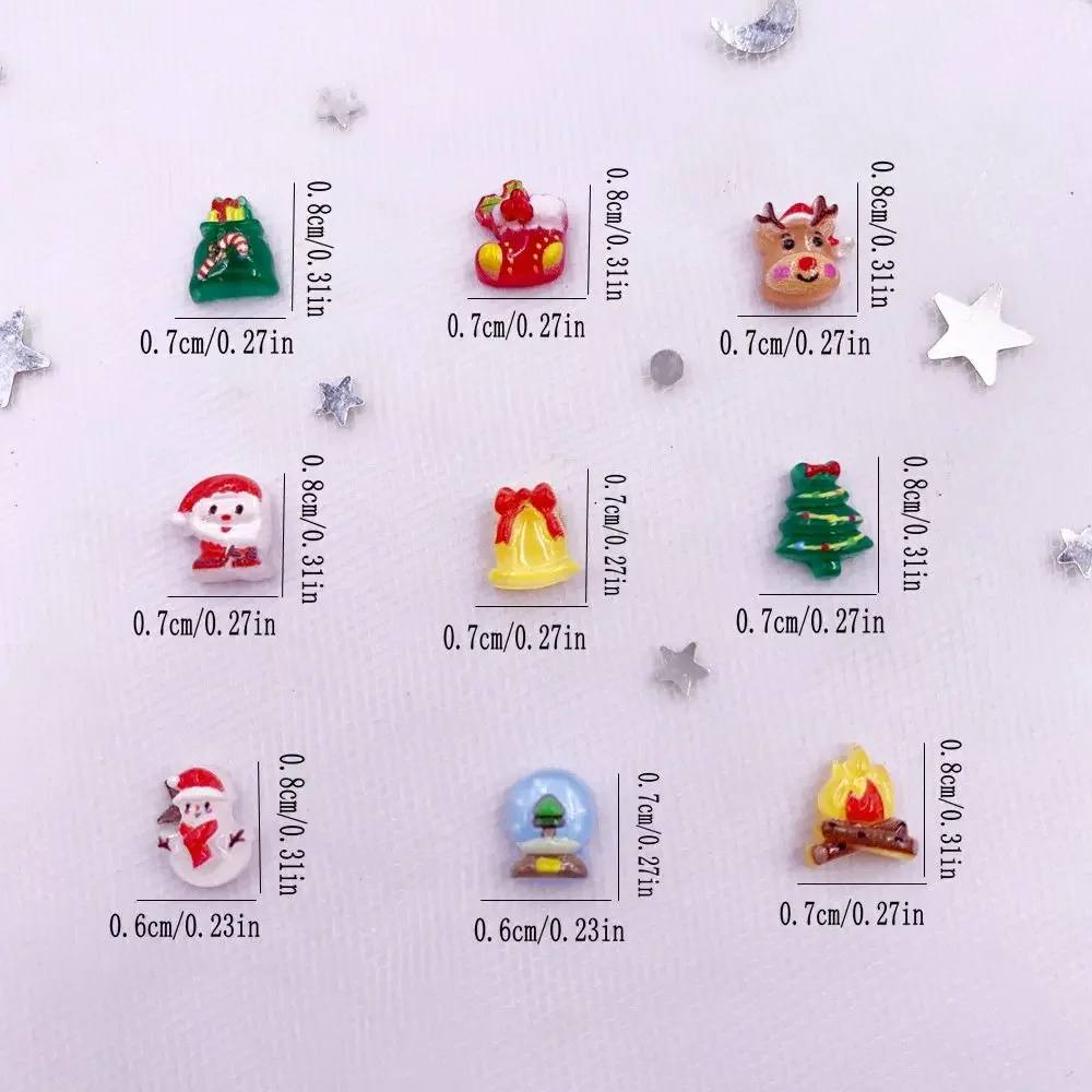 100 stks Hars Mini Kleurrijke Kerstman Sneeuwpop Kerstboom Herten Heilig Vuur Plat Nagels Art Decor DIY Plakboek Accessoires