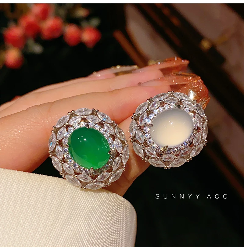 

Natural Ice Green Chalcedony Egg Shape Open Rings for Women Vintage Big Round Gemstone Fine Jewelry Party Accessories