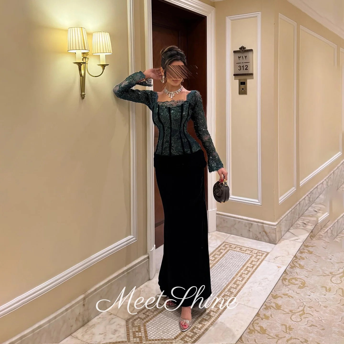 

Classical Black Mermaid Square Collar Lace Evening Dresses Dubai Backless Off Shoulder Ankle Length Prom Dresses Customized