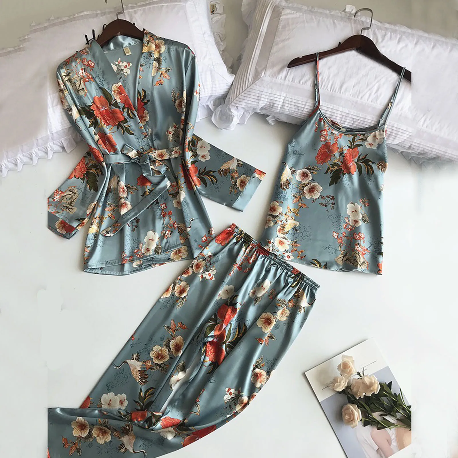 Three Piece Pajamas Set Women\'S Homewear Vintage Floral Camisoles Top Pants Kimono Cardigan Shirt Satin Silk Pj Set Loungewear