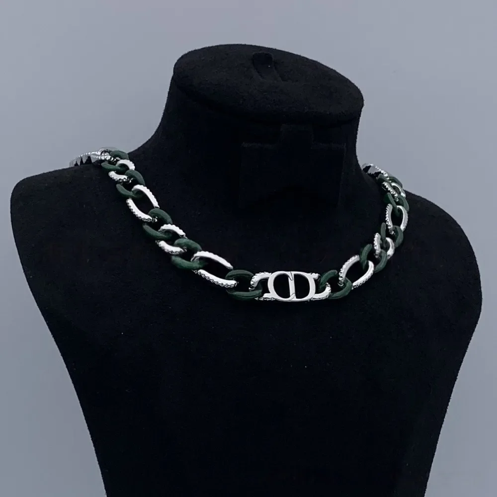 

2025 новое роскошное винтажное ожерелье с буквами, модный универсальный подарок на годовщину любовника