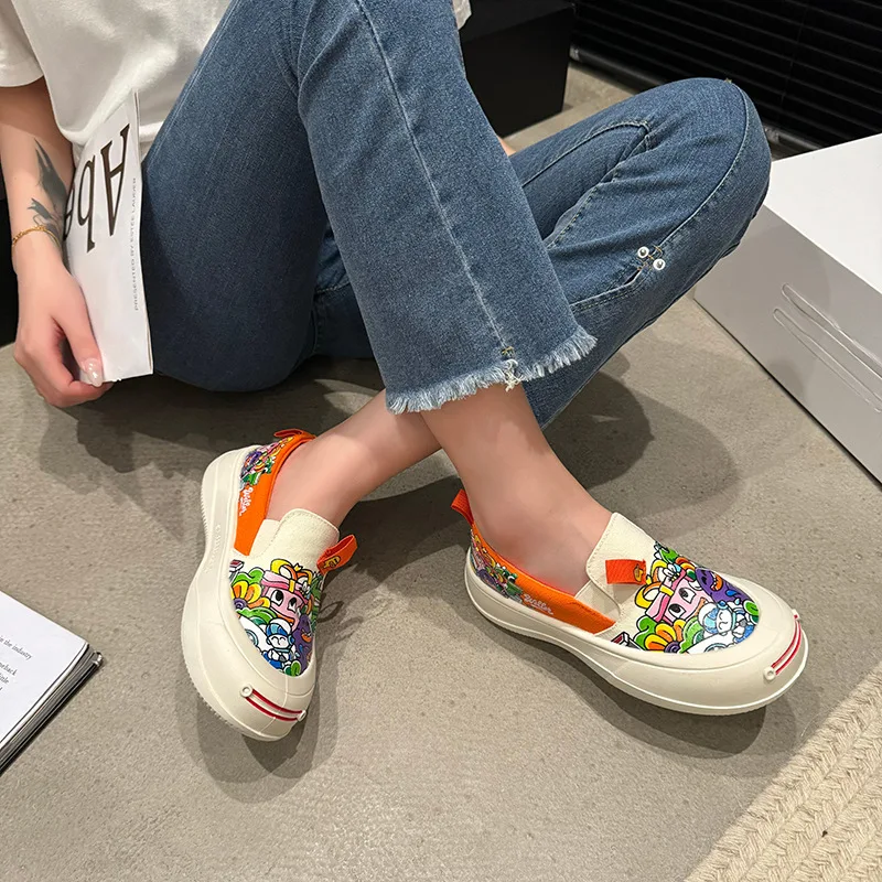 Girls Graffiti Personality Canvas Shoes Women Spring New Round Head Thick Sole Sneakers Outdoor Flats Slip-on Casual Loafers