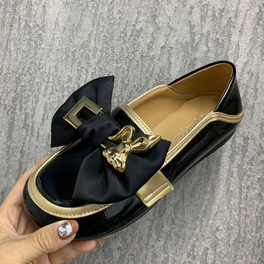 Fashion Flats Shoes Women Luxury Brand Designers Shoes Plus Size Women Loafers Patent Leather Female Mullers Bow Moccasin Shoes