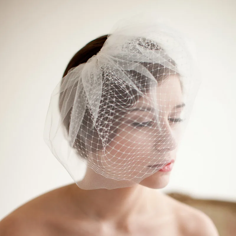 Voile de mariage court en ivoire, fard à joues, bord coupé, accessoires pour patients