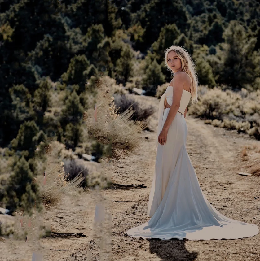 Vestido de novia de satén, prenda sencilla y moderna con cuello en V, sin mangas, cinturón con lazo, plisado Formal, tren de barrido personalizado, 2024