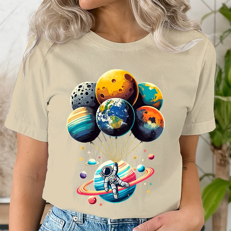 Women\'s Clothing Printed T-shirt Space Astronaut Solar System Astronaut Holding Planet Balloons Space Shirt Round Neck Funny Top