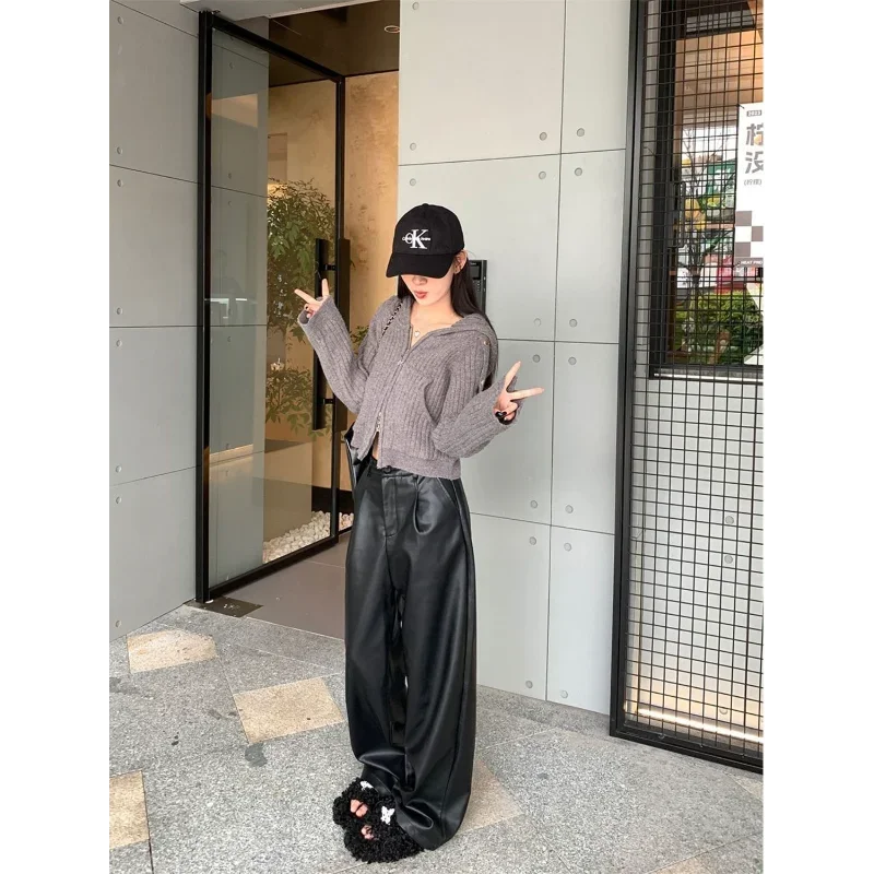 

Свитер-кардиган женский короткий универсальный вязаный топ в корейском стиле ниша на молнии с капюшоном и длинными рукавами