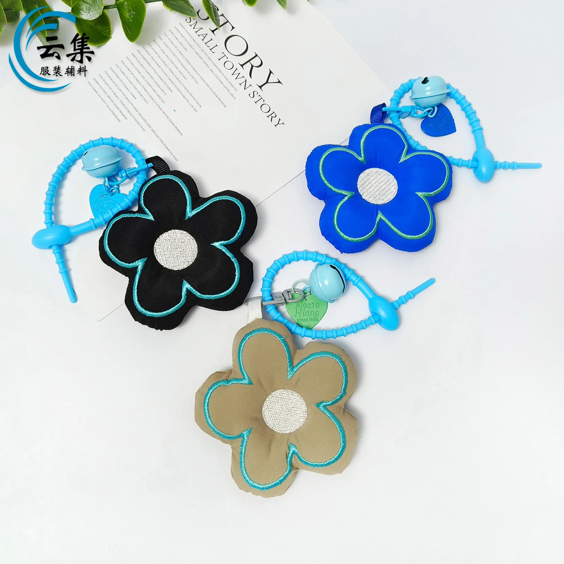 INS Fashion Flower Pendant 3D Flower Keychain Backpack Keychain Accessory Lace Trim Bow Fabric