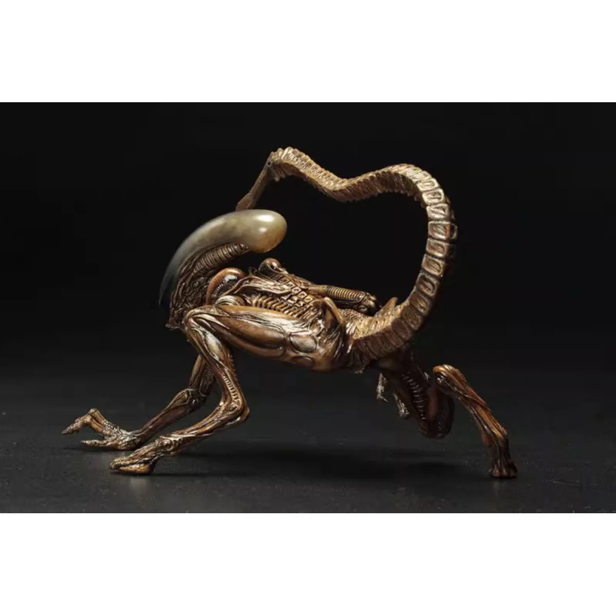 In Stock 100% Original Kotobukiya ARTFX+ Alien 3 Dog Alien Movie Character Model Art Collection Toy Gift 15CM