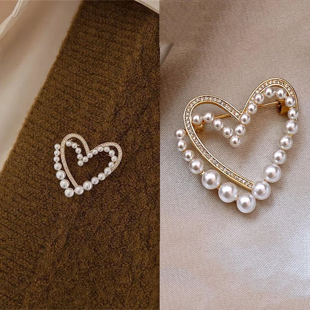 Luxury Double Layer Love Heart Brooches For Women Elegant Rhinestone Imitation Pearl Heart Pins Sweater Cardigan Buckle Jewelry