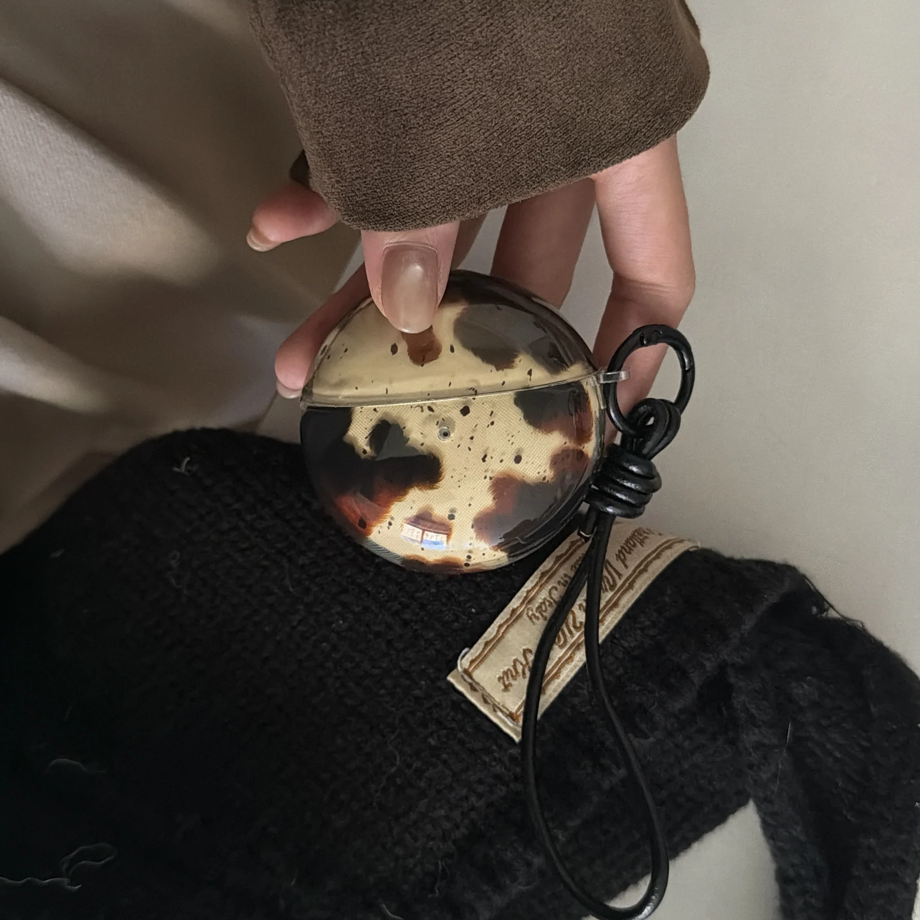 

Retro Brown Leopard Print Earphone Case for Huawei FreeClip 2 FreeBuds 7i 5i 6i Se2 Se3 Rope Wireless Bluetooth Charging Box