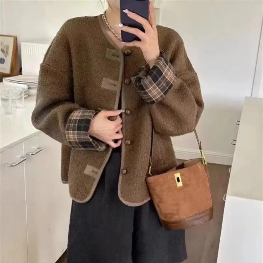 2024 Lamb Autumn Winter Loose and Slim Look Autumn Fashion Fur Coat One Piece New Top Round Neck