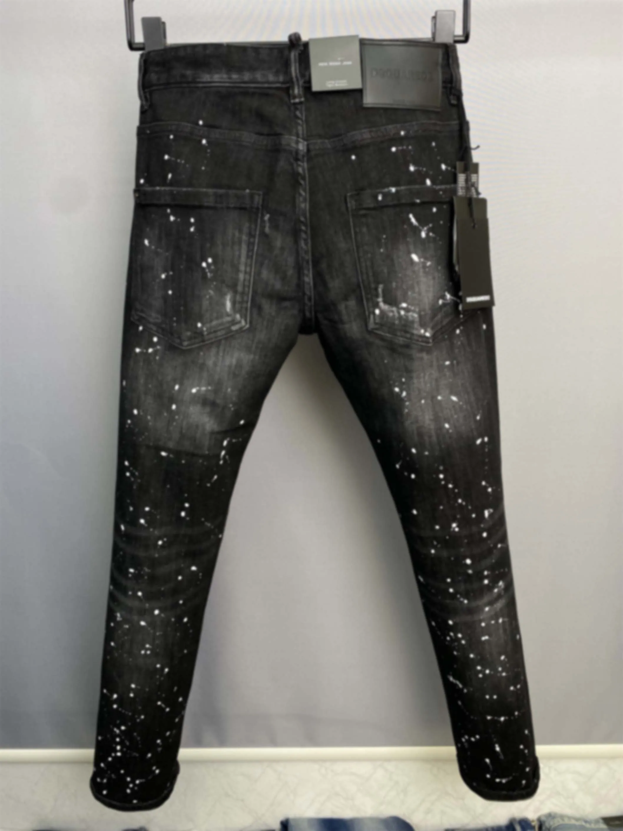 2024 Spring/Summer New D2 Jeans Trendy Men's Hole Patch 3D Cutting Graffiti Print Slim Fit Elastic Feet