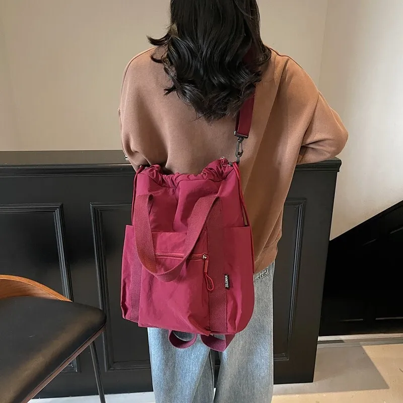 

2026 Hot Sale Newest Large Capacity Casual Laptop Bag For Women, Fashionable Pleated Simple Single Shoulder Crossbody Package