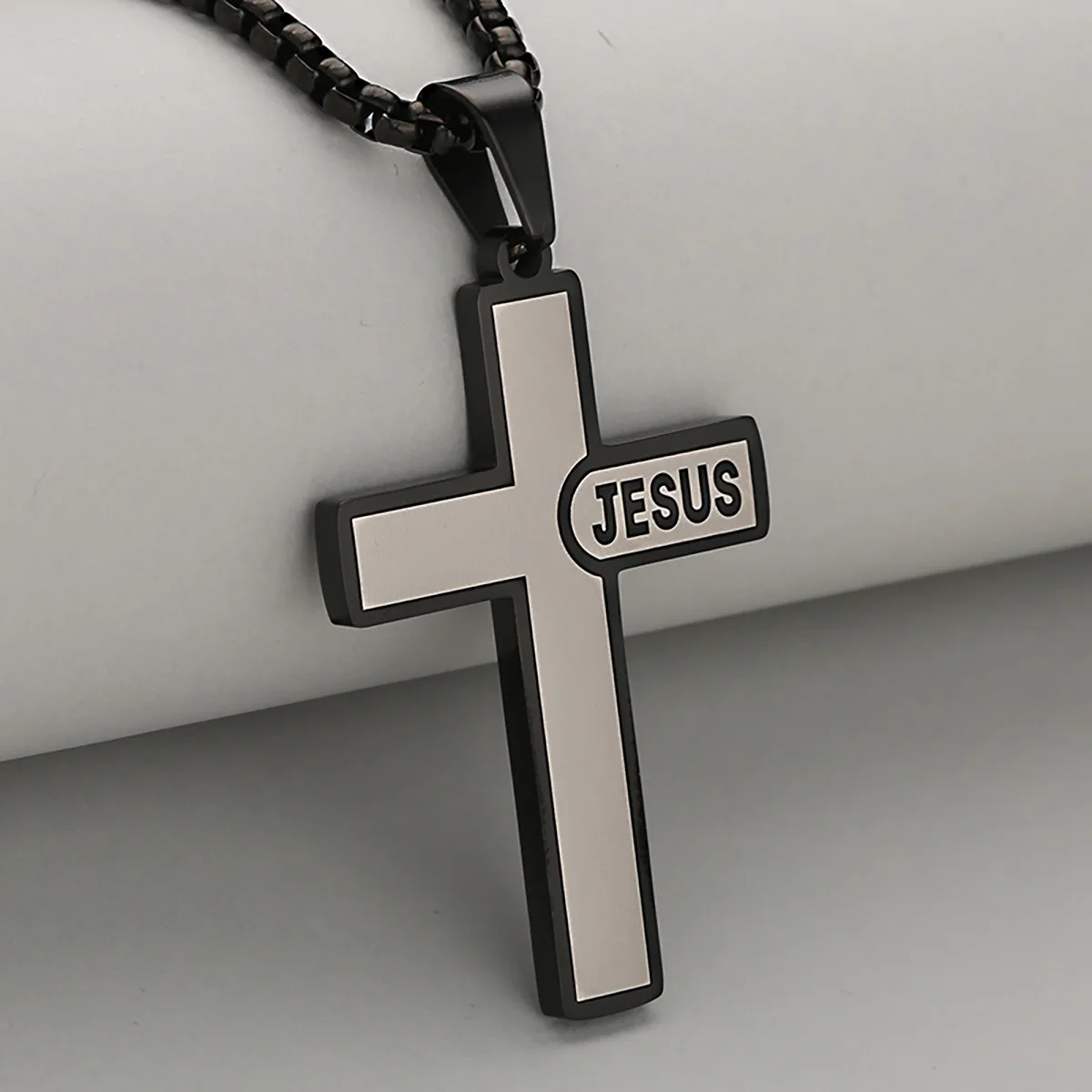Fashion Hip-Hop Stainless Steel Cross Pendant Necklace For Men And Women, Trendy Texture Shows Your Attitude