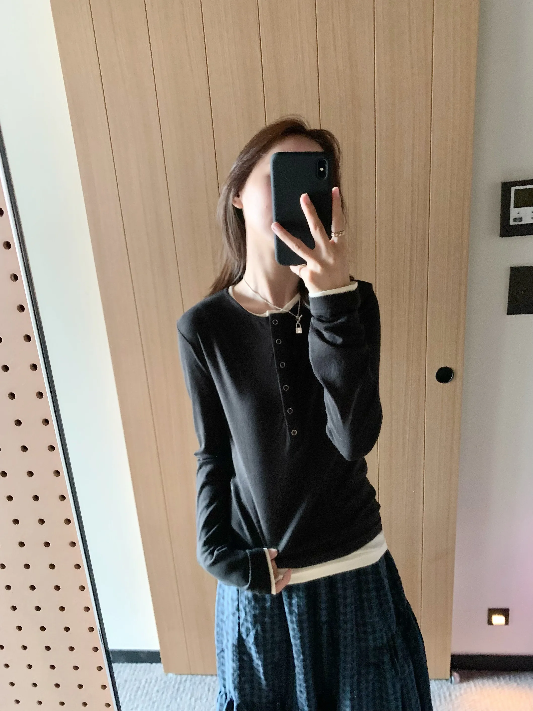 

Женская приталенная футболка Fretaro с длинным рукавом, осенне-зимняя, повседневная, с открытым воротником, имитация двухслойности, приятная к телу, B...