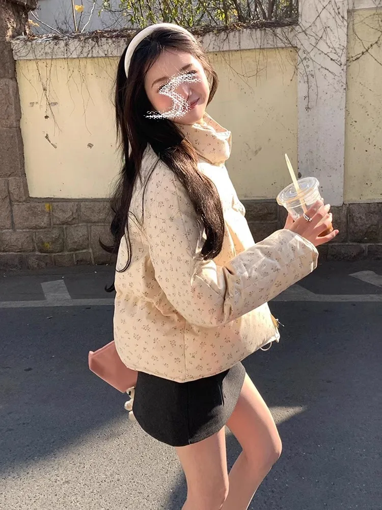 

Пуховики-парки для женщин: для работы, учебы, образовательных учреждений, обучающих центров, академий, университетов, кампусов, колледжей, семинаров. Красивые и стильные.