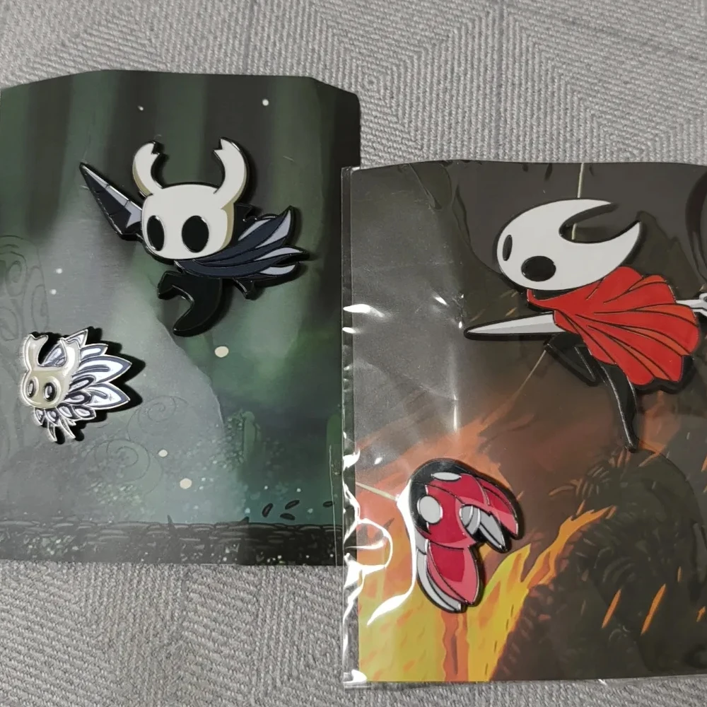 لعبة هولو نايت: Silksong الدبور Cospaly شارة دبابيس معدنية الكرتون الشكل دبابيس ظهره الديكور للجنسين تجهيزات حفلة الهالوين