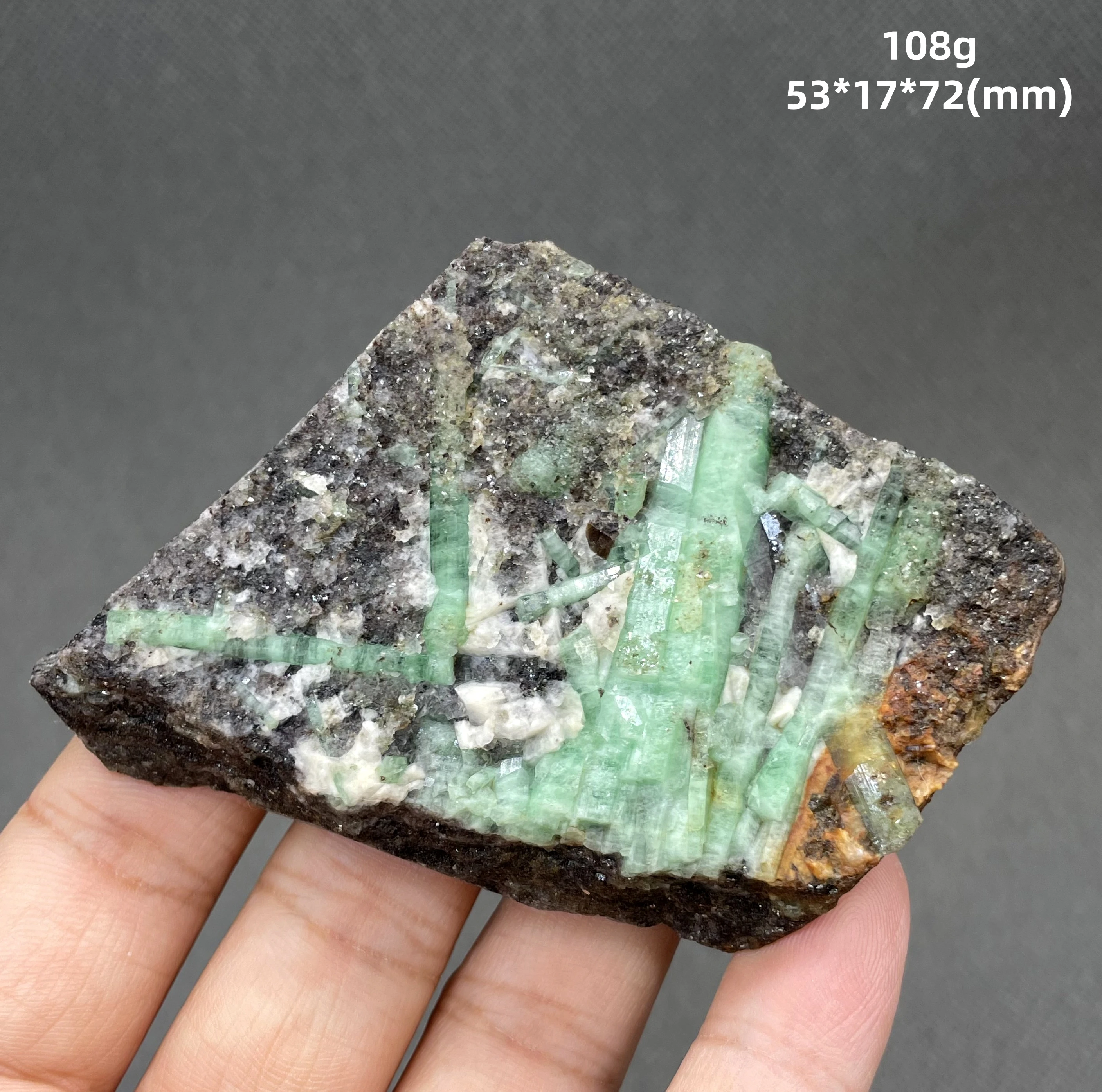 

Natural emerald mineral crystal specimen healing quartz from China (crystals and stones Quartz crystal stones )