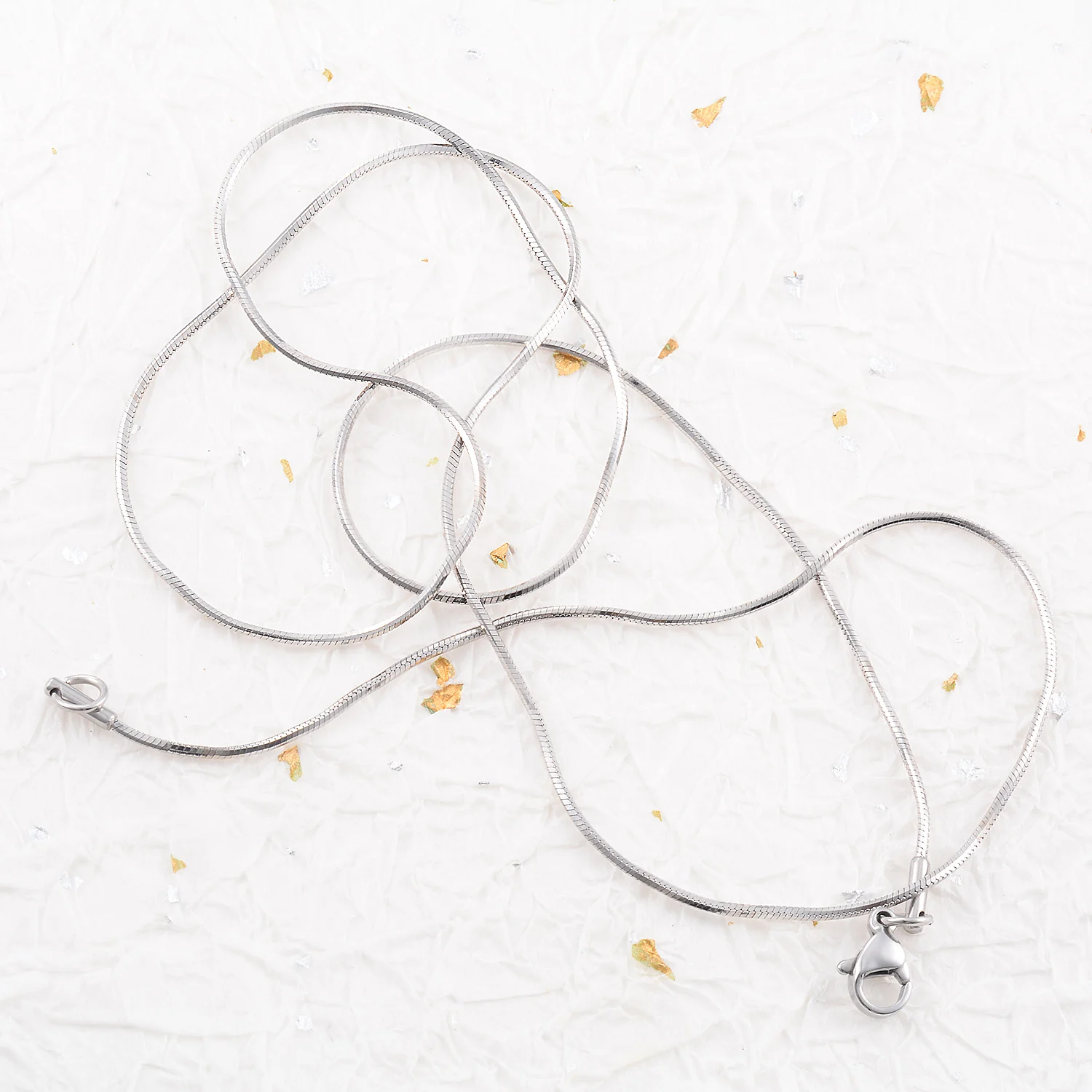 Massiv Silberfarbene Edelstahl-Schlangenkette, Gedrehte Seilkette, Halskette für Männer und Frauen, Modeschmuck – Detail 5