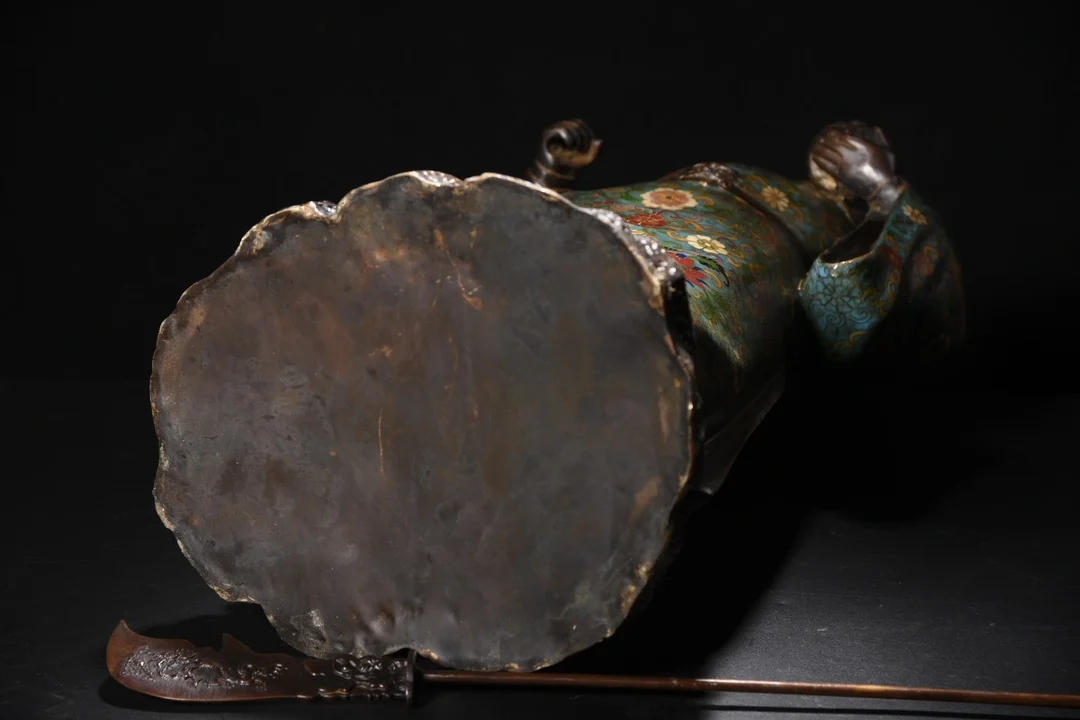 

28"Xizang Folk Collection Old Purple Bronze Cloisonne Enamel Guan Gong Immortal Get Guan Yu Standing Buddha Worship Hall