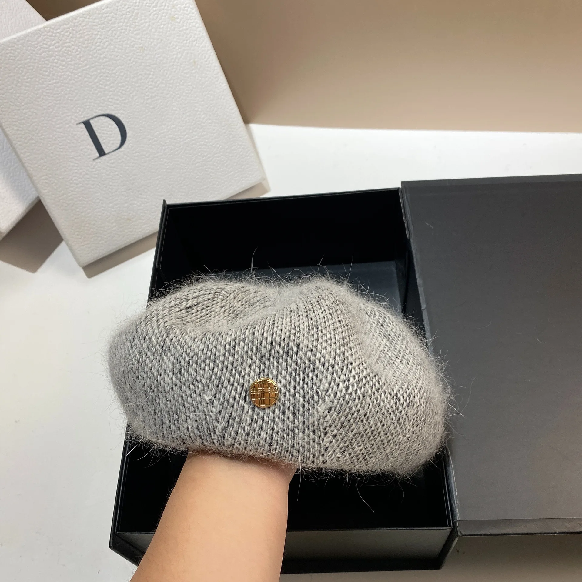 Angora Rabbit Fur Winter Knitted Wool Beret Fashion Metal Buckle Lady Warm Berets Girl\'s Painter Hat Outdoor Bonnet Beanie