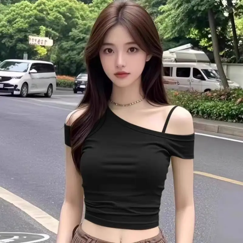 Red Off Shoulder Short Sleeve Tee Women Slim Fit One shoulder T shirt Sexy Thin Strap Crop Top Spring Summer Outerwear