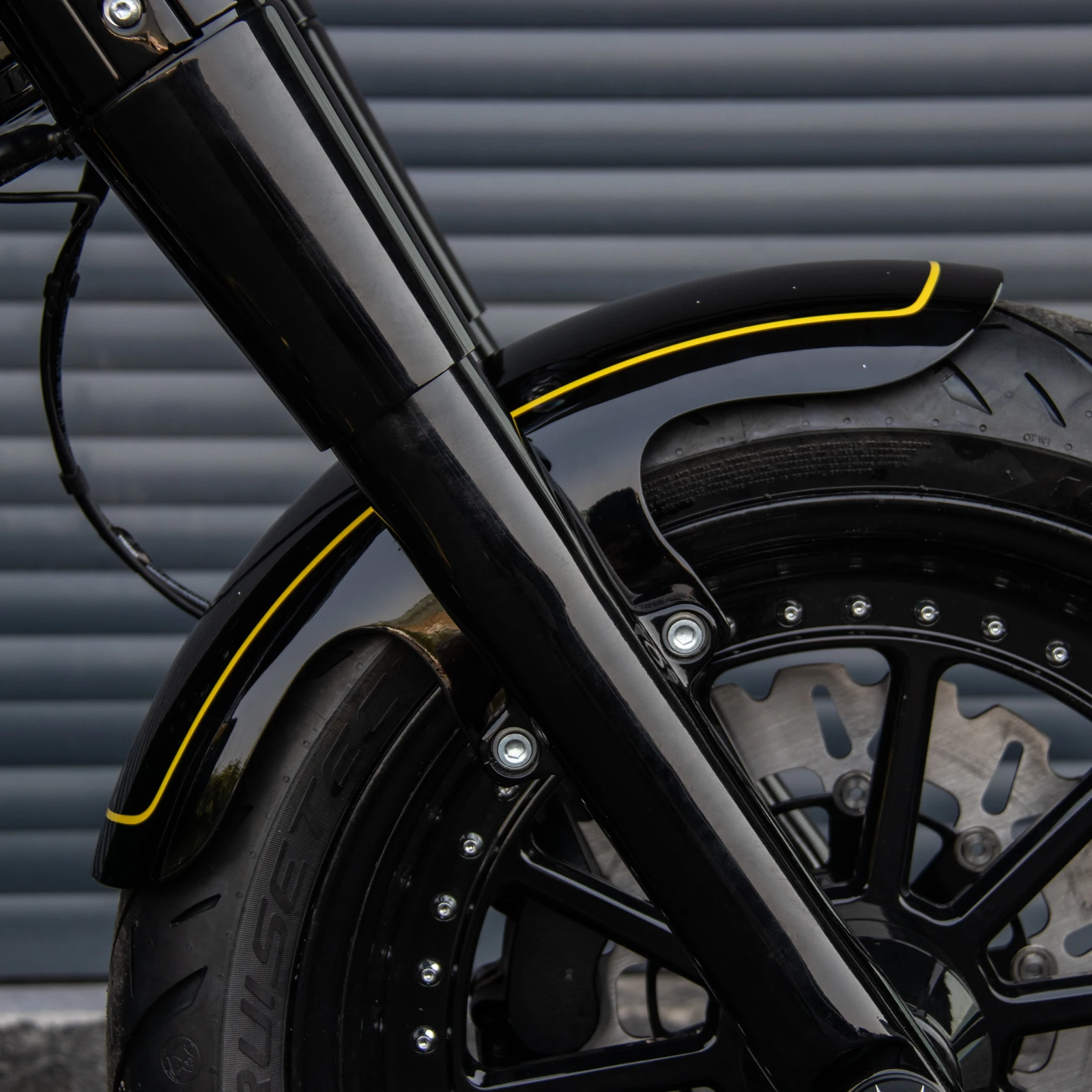 

STLF Motorcycle Fenders Custom Short Gloss Black with Golden Stripe Front Fender Fits for 2018-2025 Haley Softail Fat Boy