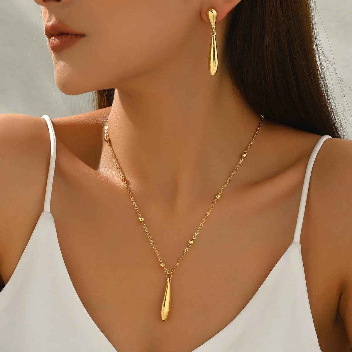 

Minimalist Geometric Teardrop Jewelry Set 14K Gold Plated Dangle Earrings & Pendant Necklace for Women Trendy Fashion Accessory