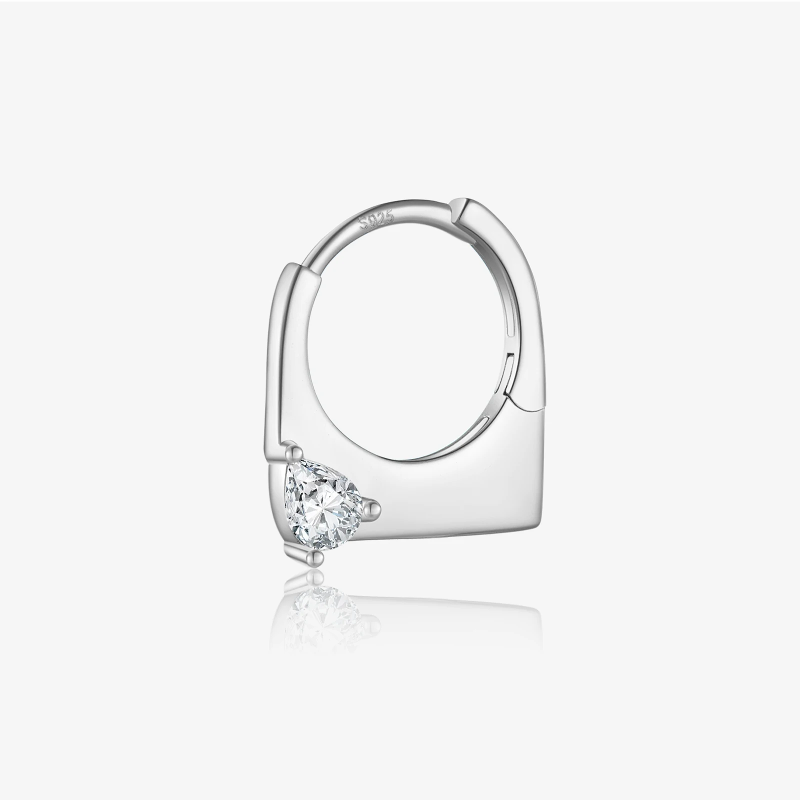 

VEWANT 925 Sterling Silver Pear Shape Clear Zircon 1PCS Loop Hoop Huggie Thick Earring Women New Design Rock Punk Fine Jewelry