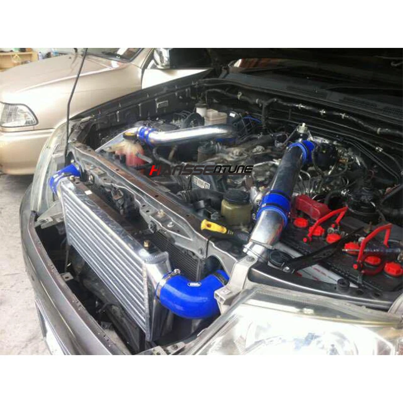 Hanssentune Aluminum 550 X 230 X 65mm Intercooler + Turbo Intercooler Piping Kit For Toyota Hilux Vigo /Fortuner 3.0L 04-15