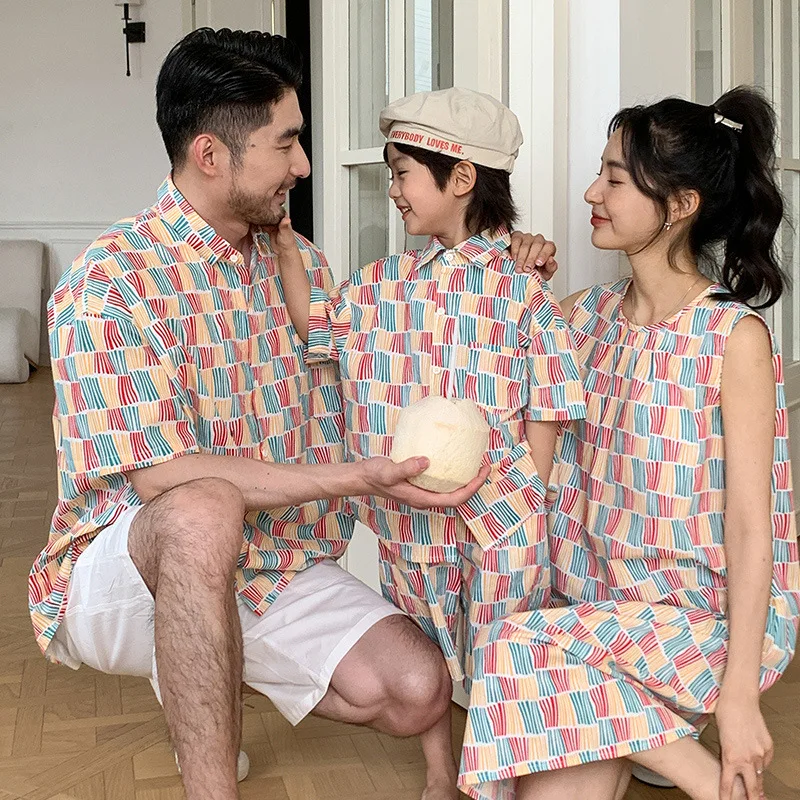 

Family Couple Clothing Brother and Sister Matching Clothes Mom Daughter Sleeveless Dress Dad and Son Outfit Korean Children Sets